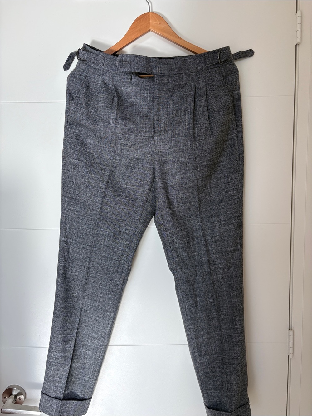 RW&CO Mens Pleated Trousers